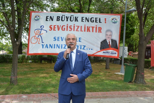 Mehmet Özcan’dan Engelliler Günü açıklaması
