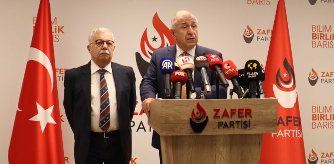 Zafer Partisi Genel Başkanı Prof. Dr. Ümit Özdağ, Zafer Partisi’ne yönelik algı operasyonlarına ilişkin basın açıklaması yaptı: